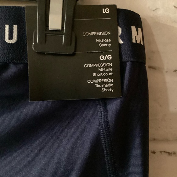 Under Armour Women’s Large HeatGear Shorty Shorts - Picture 4 of 5